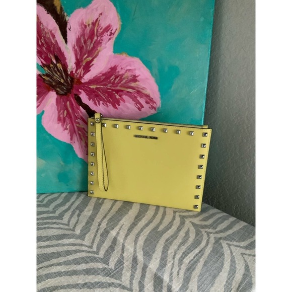 Michael Kors Jet Set Travel XL Zip Clutch Wristlet Clutch Sunshine Leather NWT